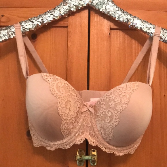 Victoria Secret Lacey bra 32DDD - Picture 2 of 7